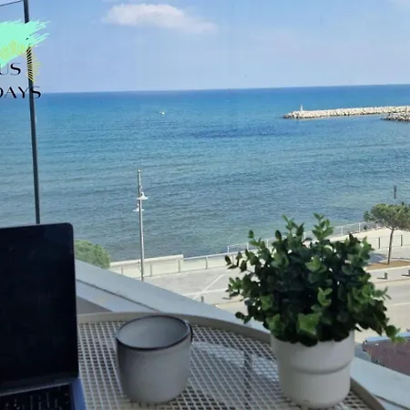 Seaview Retreat * Larnaca